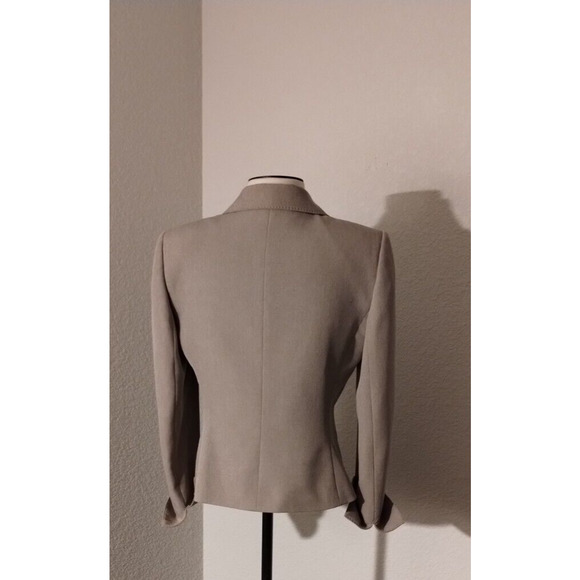 Kasper Woman's Brown Suit Jacket ONLY Size 8 Shoulder Pads Lined Classic Simple - Picture 3 of 10